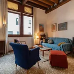 Ca Paola Cozy Venice Apartment